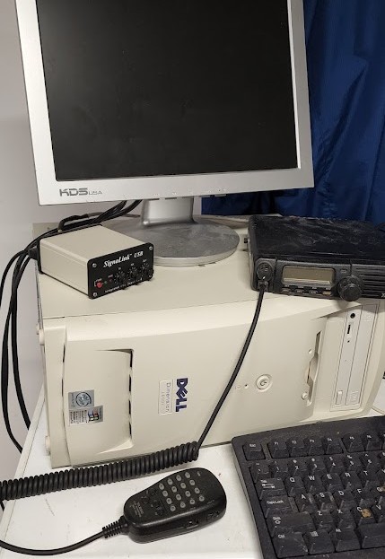 Radio with old computer